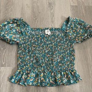 Floral print smocked ruffled blouse